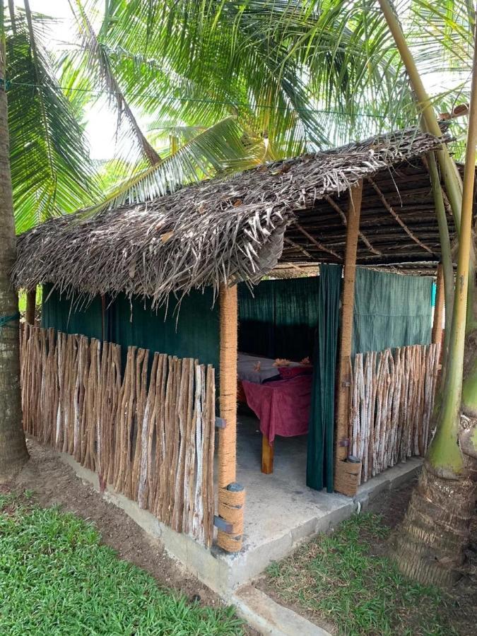 Hotel Mahee House Dikwella Exterior foto